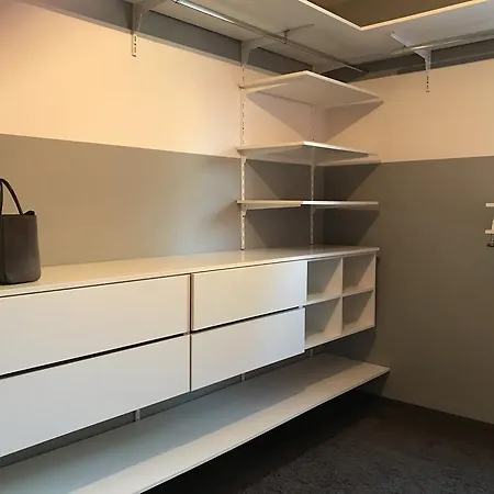 Apartment Deluxe *